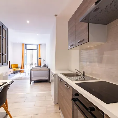 Moderne Et Elegant Quartier Saint-jean 2 Lägenhet *